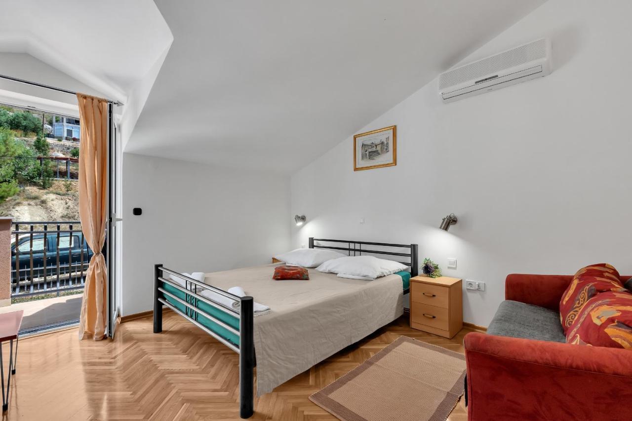 Apartments And Rooms With Parking Space Duce, Omis - 10303 Екстериор снимка
