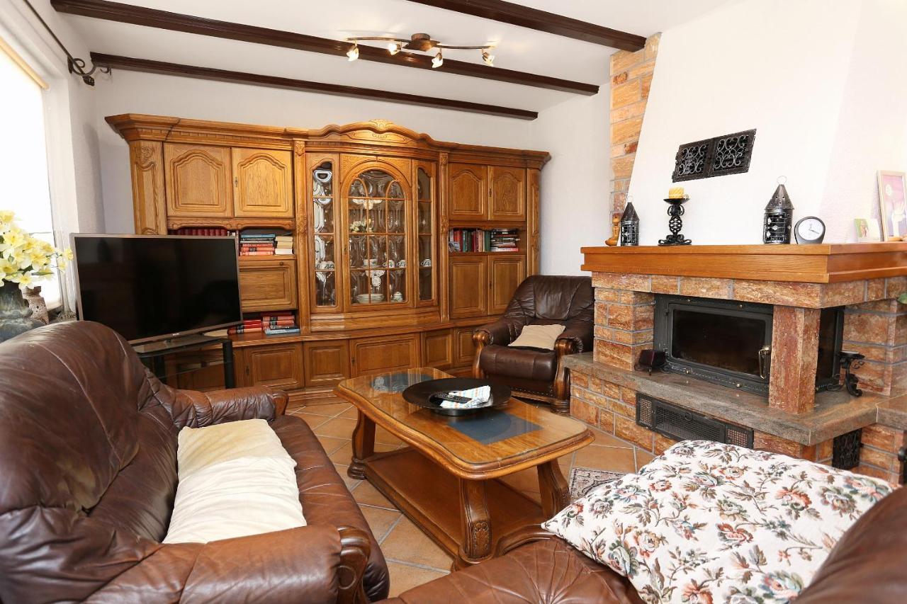 Apartments And Rooms With Parking Space Duce, Omis - 10303 Екстериор снимка