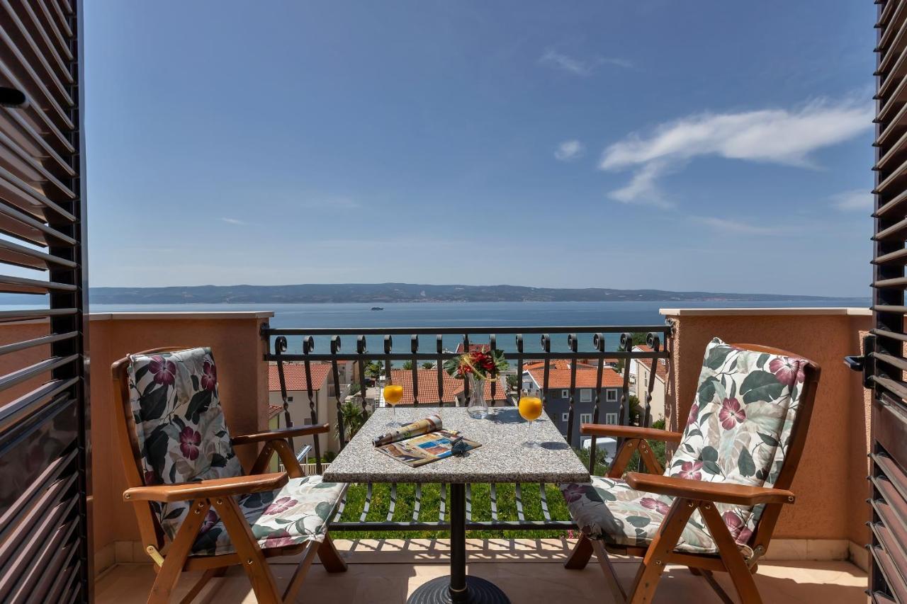 Apartments And Rooms With Parking Space Duce, Omis - 10303 Екстериор снимка