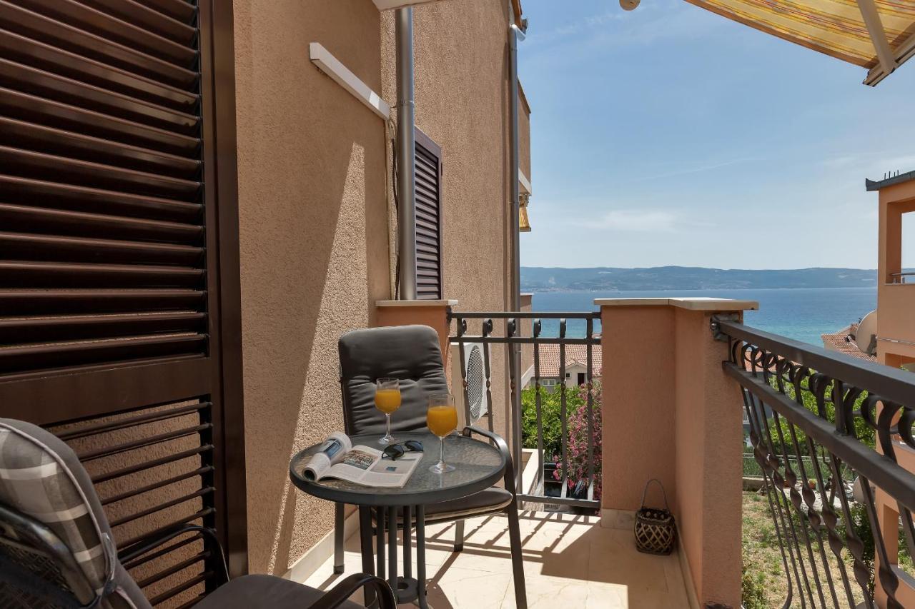 Apartments And Rooms With Parking Space Duce, Omis - 10303 Екстериор снимка