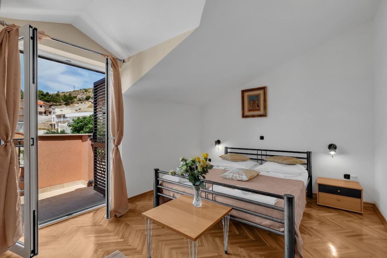 Apartments And Rooms With Parking Space Duce, Omis - 10303 Екстериор снимка