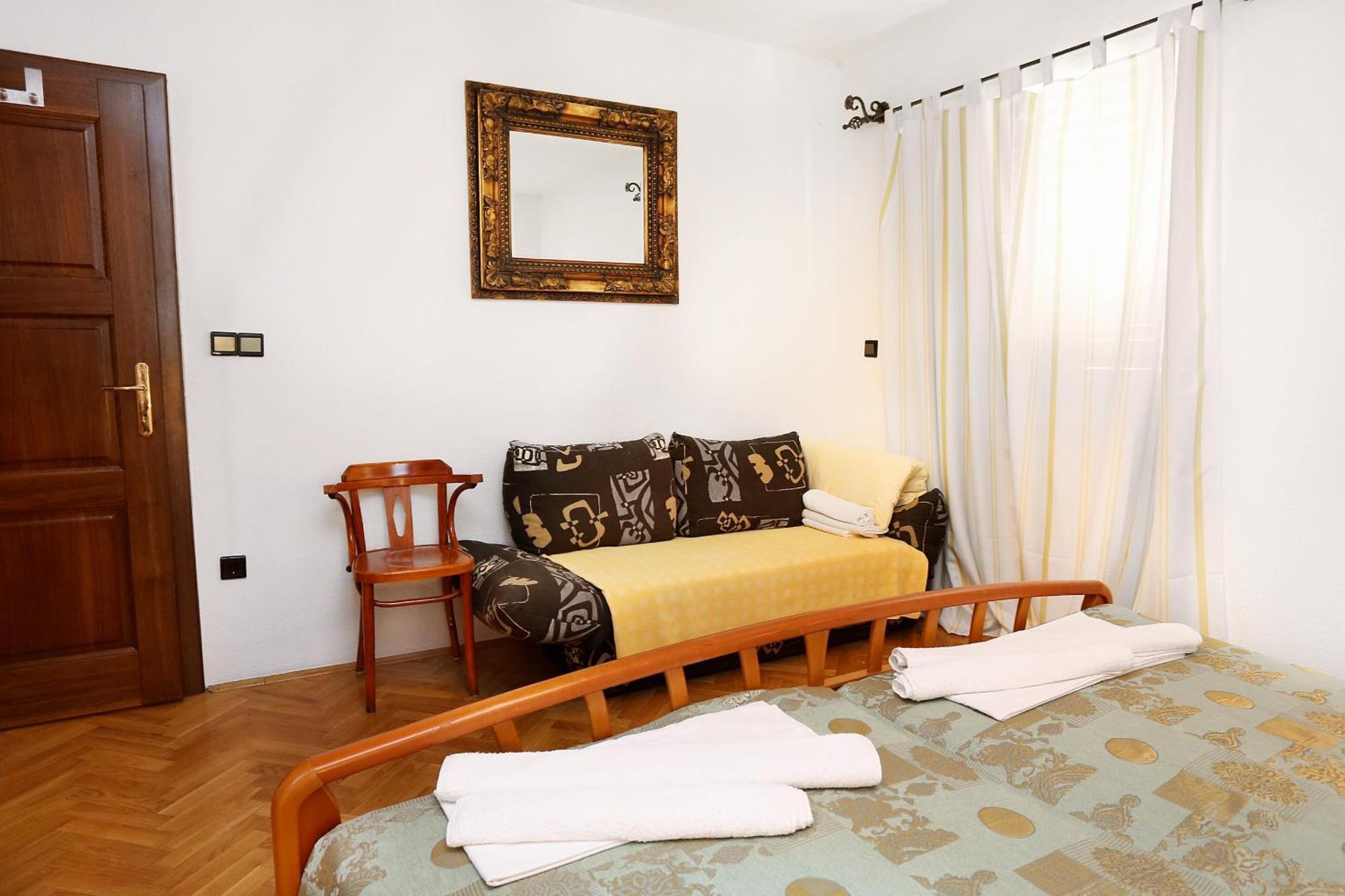 Apartments And Rooms With Parking Space Duce, Omis - 10303 Стая снимка